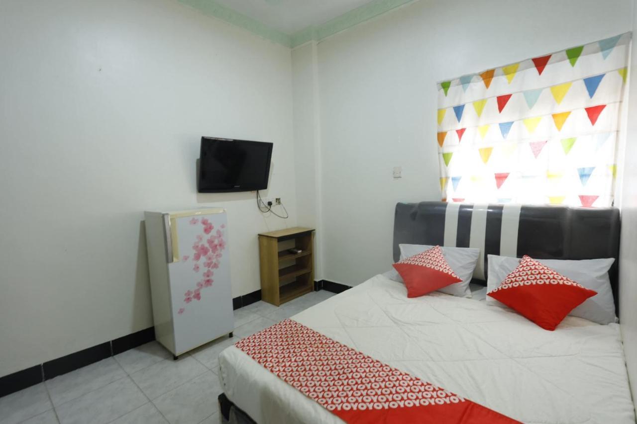 Oyo 92702 Minang Jaya Nagoya Exterior photo