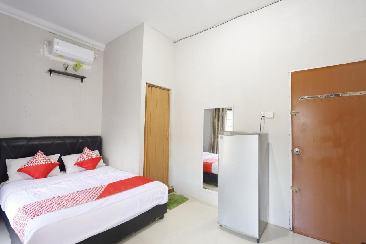 Oyo 92702 Minang Jaya Nagoya Exterior photo
